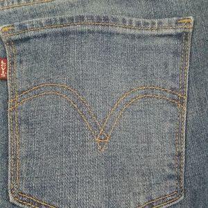 Levi's bootcut women's jeans size 10M, hardly if ever worn